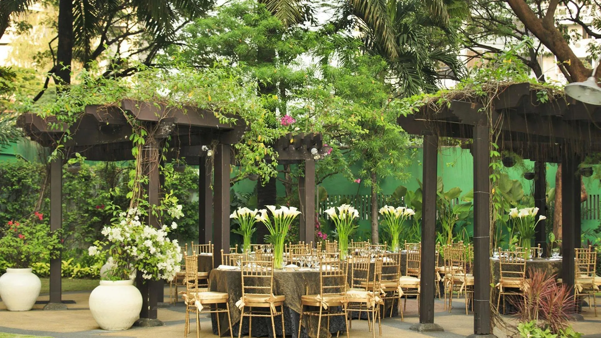 Отель Intercontinental Manila Макати