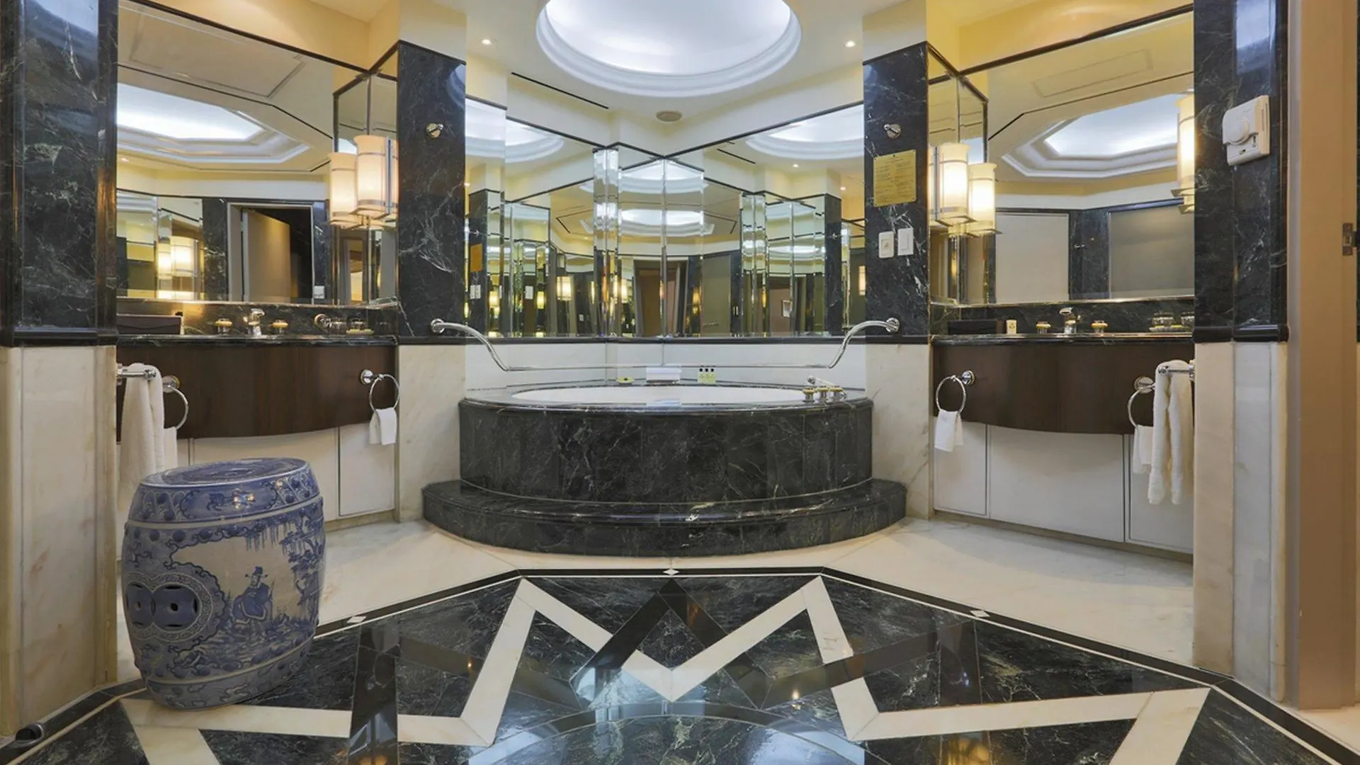 Hotel Intercontinental Manila Makati City Philippinen