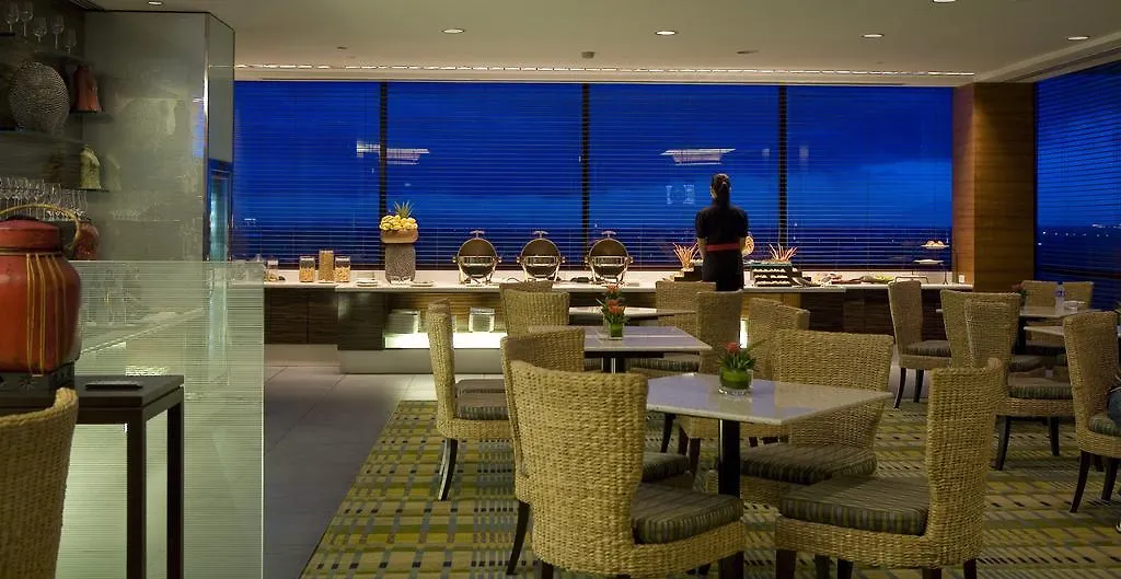 Hotel Intercontinental Manila Makati City 5*,